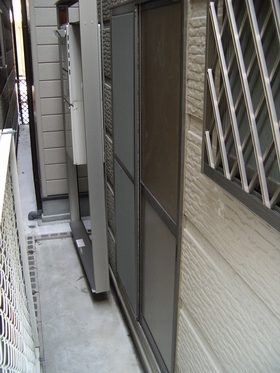 �Ǖt���V���b�^�[